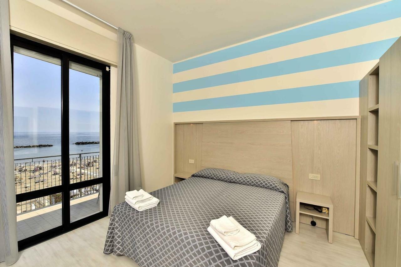 Hotel Admiral Bellaria-Igea Marina Ngoại thất bức ảnh